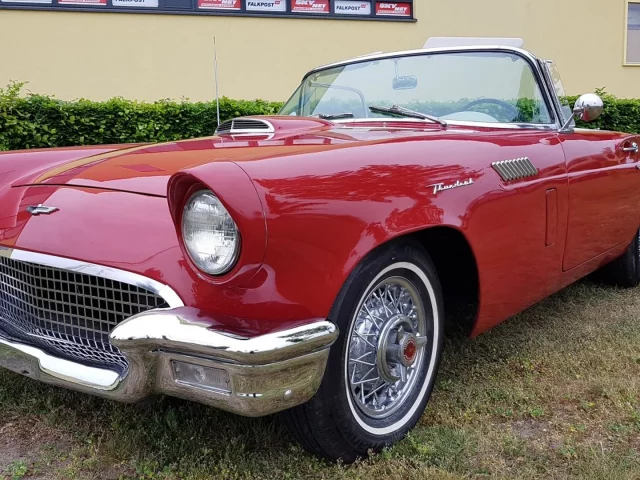 Heideveld Classics - Ford Thunderbird 1957